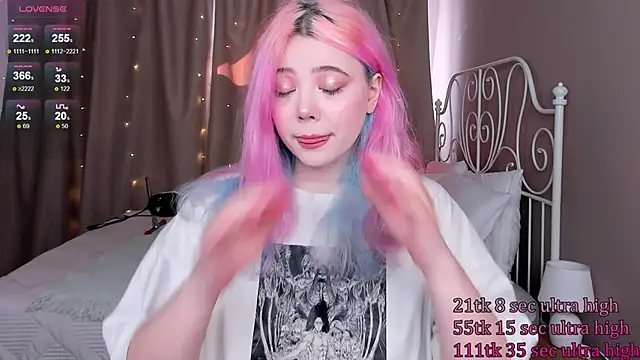 Snapshot of __KawaiiYuki__ chatting on March 22, 9:02 am   KawaiiYuki   online show from March 22, 9:02 am