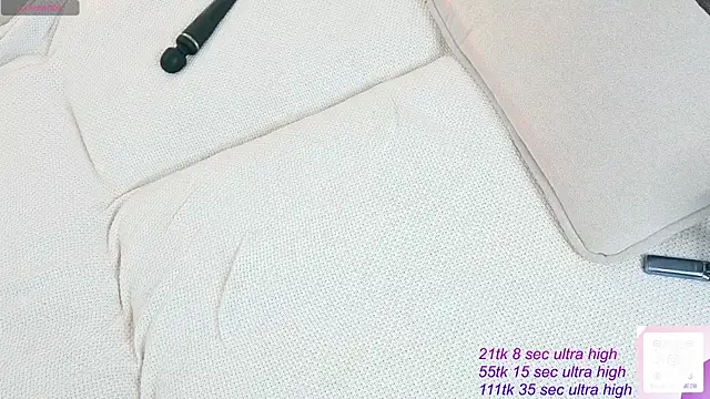 Snapshot of __KawaiiYuki__ chatting on June 19, 4:17 am KawaiiYuki online show from June 19, 4:17 am