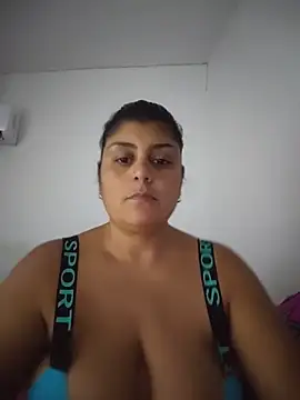 Snapshot of AlyDenalioficial chatting on May 21, 3:30 pm AlyDenalioficial online show from May 21, 3:30 pm
