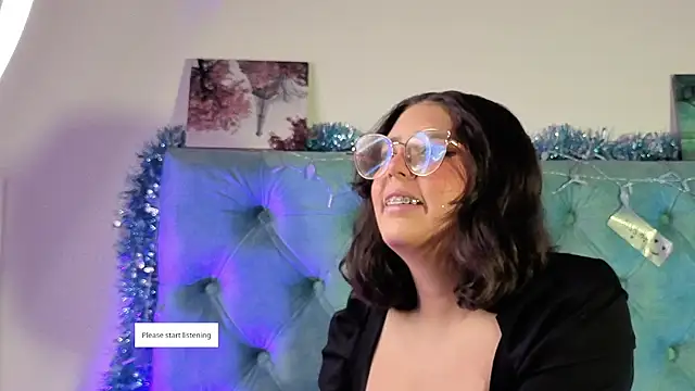 Paola Lyon  online show from January 13, 6:24 pm