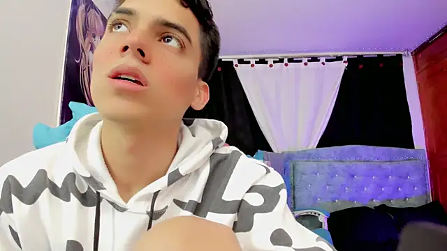 Snapshot of jake_and_joaquin chatting on December 4, 1:03 am jake and joaquin online show from December 4, 1:03 am