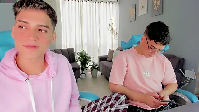 Snapshot of jake_and_joaquin chatting on March 17, 2:45 pm jake and joaquin online show from March 17, 2:45 pm