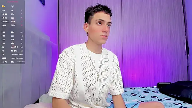 Snapshot of jake_and_joaquin chatting on November 16, 12:38 am jake and joaquin online show from November 16, 12:38 am