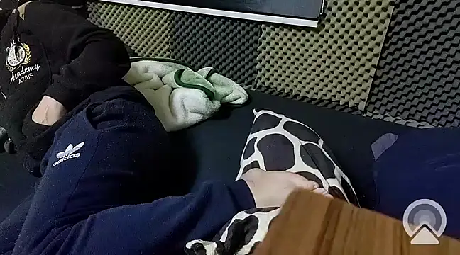 Arabeyes online show from February 18, 8:47 pm