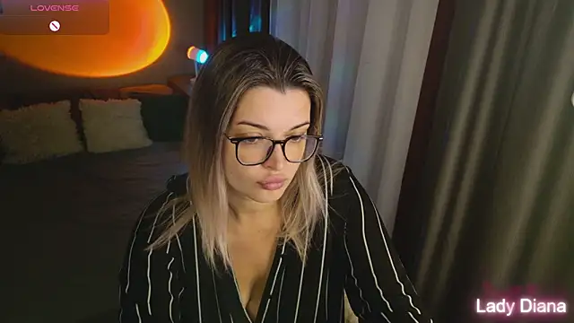 LancasterLady online show from September 30, 3:39 pm