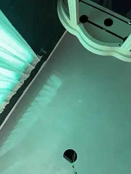 my-kitty online show from April 18, 7:29 pm