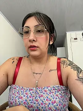 Snapshot of my-kitty chatting on May 27, 9:34 pm my-kitty online show from May 27, 9:34 pm