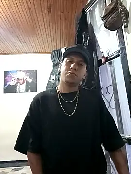 Snapshot of Peterking11 chatting on January 13, 11:37 am Peterking11 online show from January 13, 11:37 am