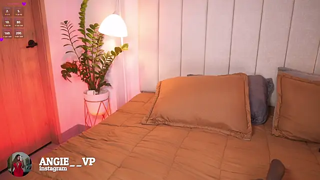 nicoletth18 online show from November 20, 10:37 am