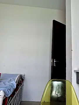 Kamdollie online show from April 11, 7:02 am