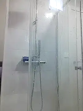 Snapshot of 22cmbigcockmilkk chatting on March 9, 9:57 am 22cmbigcockmilkk online show from March 9, 9:57 am