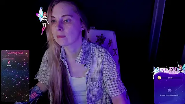 Snapshot of Aqualen chatting on February 3, 6:17 pm Aqualen online show from February 3, 6:17 pm