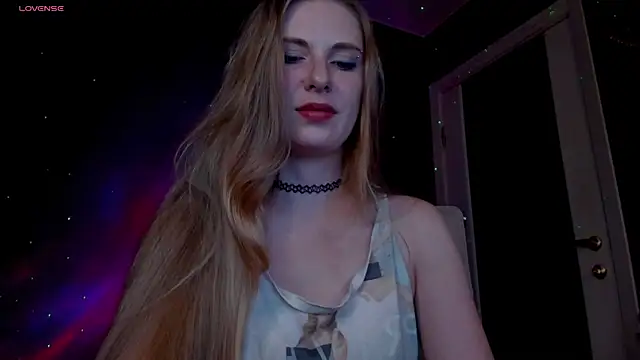 Snapshot of Aqualen chatting on July 26, 11:17 am Aqualen online show from July 26, 11:17 am