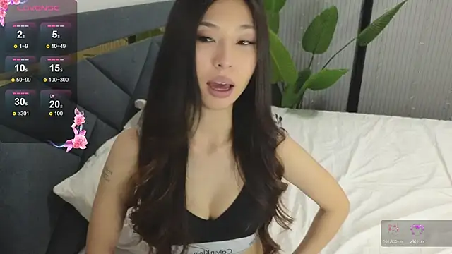 TrishaRey online show from February 6, 5:45 am