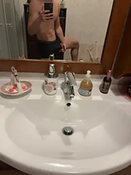 giovanni5281 online show from March 9, 6:12 pm