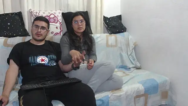 Snapshot of luxury_sex_17 chatting on April 26, 2:59 pm luxury sex 17 online show from April 26, 2:59 pm