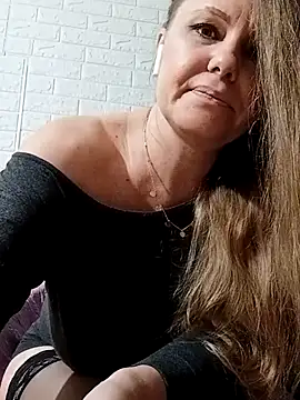 Snapshot of SexyMichellexo chatting on October 25, 11:32 pm SexyMichellexo online show from October 25, 11:32 pm