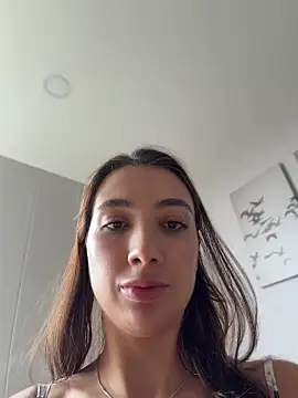 Snapshot of AnnaCastillo_ chatting on April 25, 2:14 pm AnnaCastillo online show from April 25, 2:14 pm