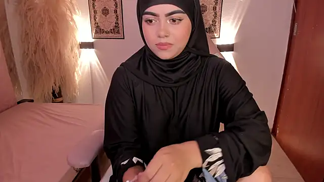 Snapshot of shayla_18 chatting on January 17, 7:27 pm shayla 18 online show from January 17, 7:27 pm