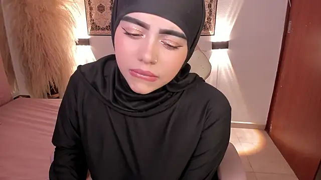 Snapshot of shayla_18 chatting on January 28, 7:42 pm shayla 18 online show from January 28, 7:42 pm