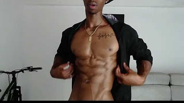 Snapshot of drake_brwon_23 chatting on May 2, 5:29 pm drake brwon 23 online show from May 2, 5:29 pm