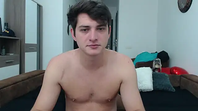 Snapshot of AndyFame chatting on February 25, 10:15 am AndyFame online show from February 25, 10:15 am