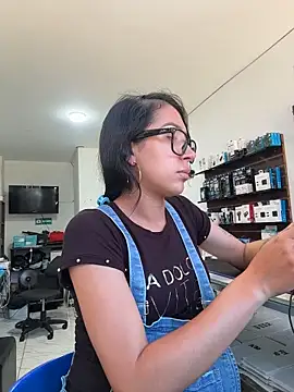  alabina  online show from April 14, 3:29 pm