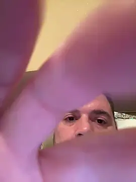 Snapshot of h4cAlex chatting on December 18, 5:52 pm h4cAlex online show from December 18, 5:52 pm