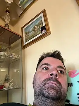 Snapshot of h4cAlex chatting on December 21, 11:22 am h4cAlex online show from December 21, 11:22 am