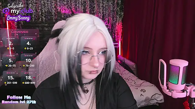 EmmyBunny online show from March 12, 3:51 pm