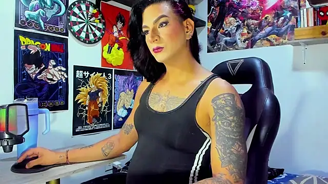 Snapshot of dariell_smokesexx chatting on July 8, 6:23 pm dariell smokesexx online show from July 8, 6:23 pm