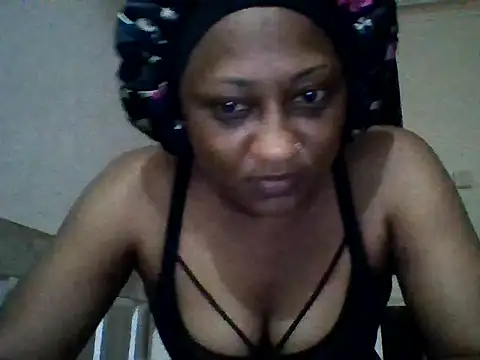 Snapshot of TenderE chatting on July 11, 11:17 pm TenderE online show from July 11, 11:17 pm
