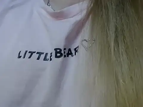 69liamilk69 online show from December 5, 6:21 am