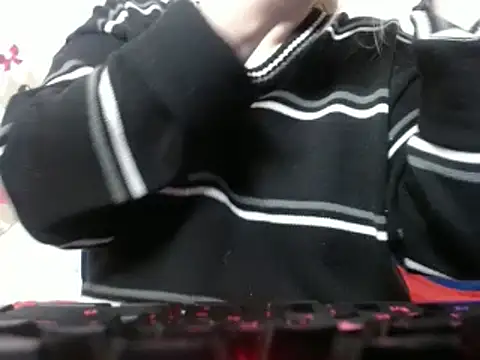 69liamilk69 online show from December 16, 5:27 am