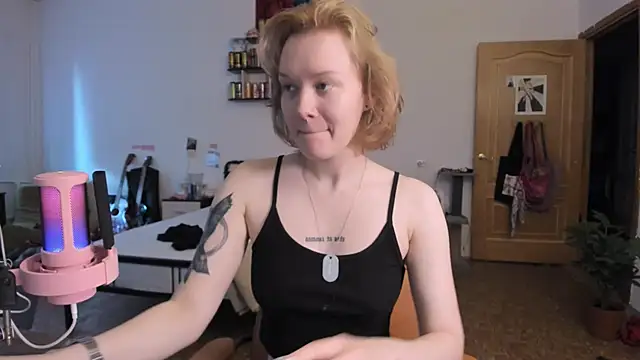 cyber whore  online show from April 8, 3:12 pm