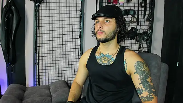 Twisted Fantasy online show from January 10, 5:13 pm