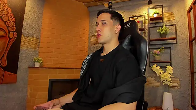 Snapshot of alexgiraldo_ chatting on March 6, 11:25 am alexgiraldo online show from March 6, 11:25 am