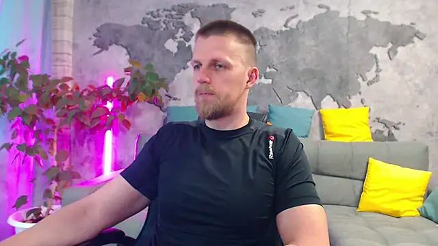 Snapshot of VikingChrisss chatting on June 27, 10:42 am VikingChrisss online show from June 27, 10:42 am