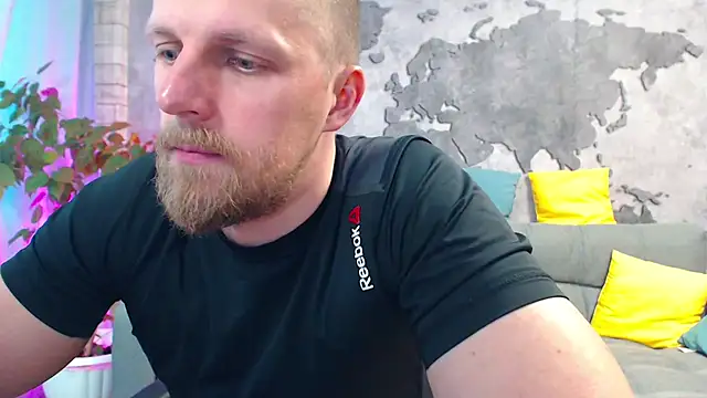 Snapshot of VikingChrisss chatting on June 28, 10:32 am VikingChrisss online show from June 28, 10:32 am