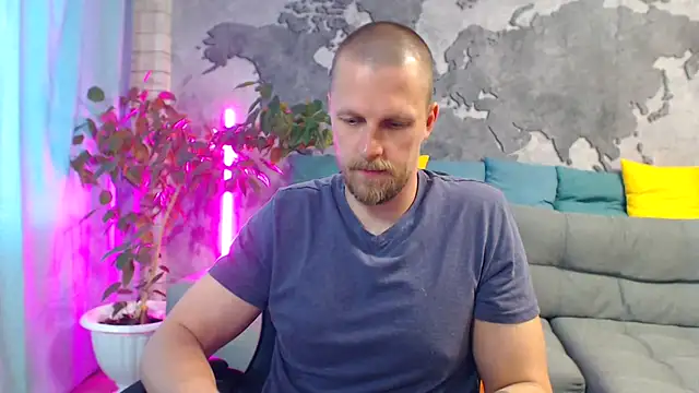 Snapshot of VikingChrisss chatting on July 25, 11:08 am VikingChrisss online show from July 25, 11:08 am
