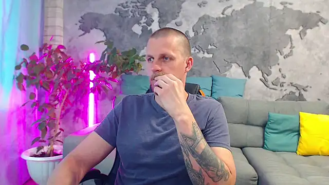 Snapshot of VikingChrisss chatting on July 26, 10:44 am VikingChrisss online show from July 26, 10:44 am
