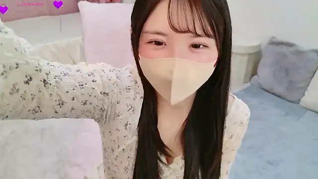 Snapshot of anchan_ chatting on May 1, 1:59 pm anchan online show from May 1, 1:59 pm
