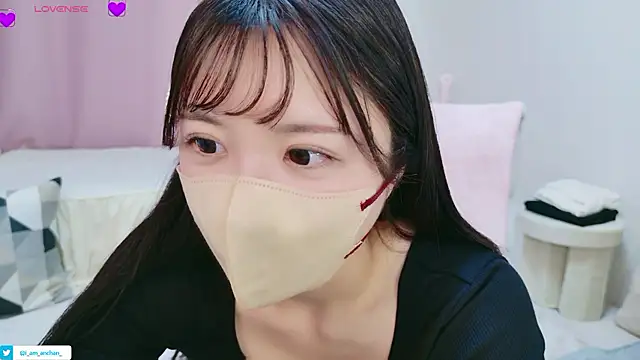 Snapshot of anchan_ chatting on May 18, 1:50 pm anchan online show from May 18, 1:50 pm
