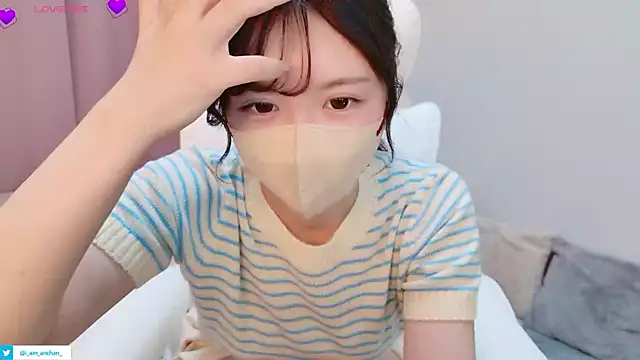 Snapshot of anchan_ chatting on June 14, 2:09 am anchan online show from June 14, 2:09 am