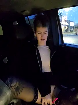 Snapshot of Lilmissvyx chatting on January 2, 3:40 pm Lilmissvyx online show from January 2, 3:40 pm