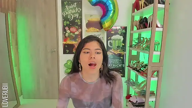 loverubii online show from March 22, 9:34 am