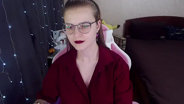 MissBrightShine online show from February 14, 3:47 pm