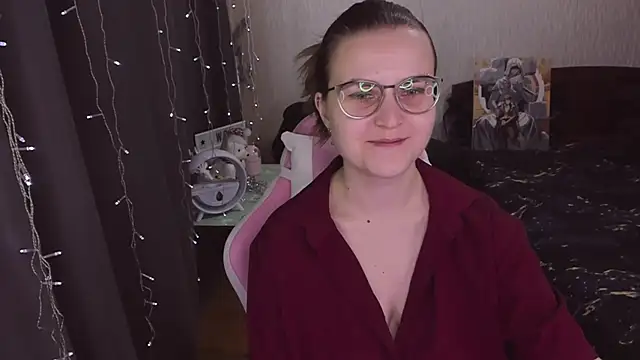 MissBrightShine online show from October 18, 9:32 am