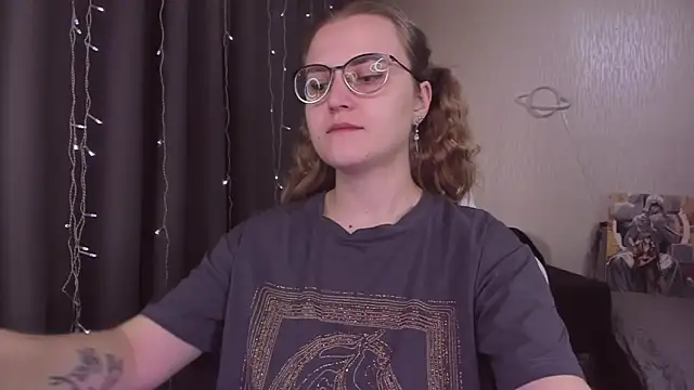 MissBrightShine online show from October 31, 10:16 am