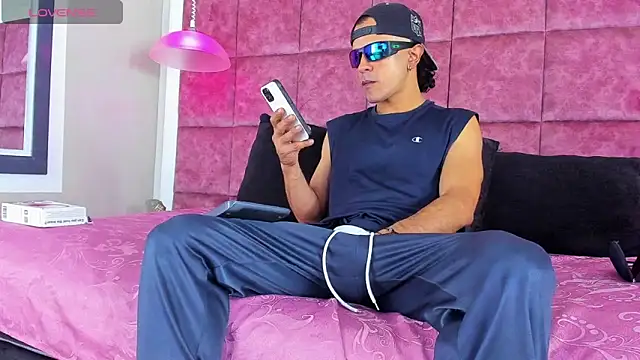 steffanxxll online show from March 5, 9:22 pm